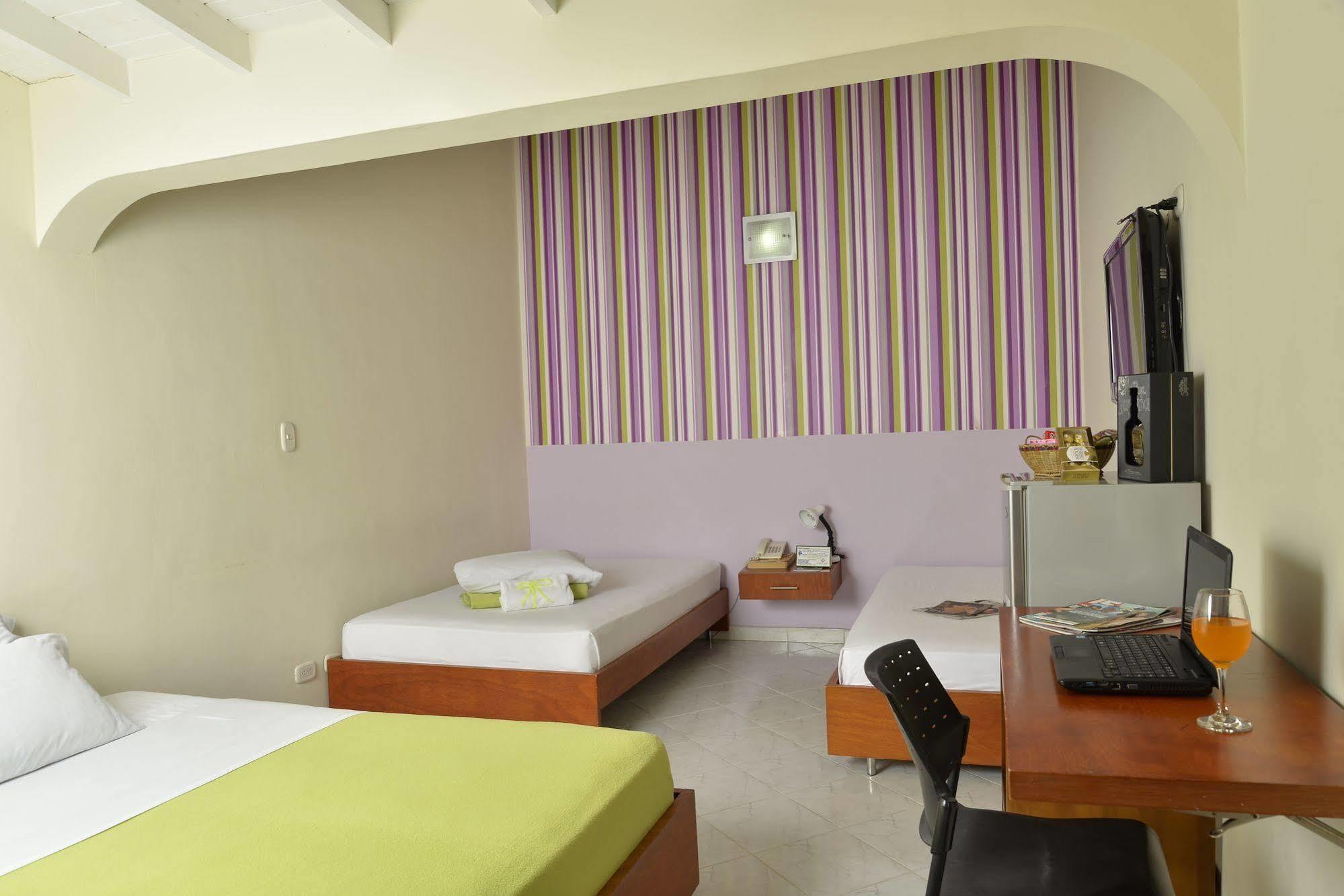 Hôtel Casa Portico à Medellín Extérieur photo